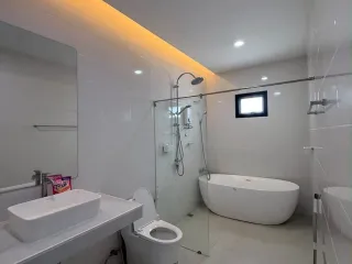 Villa en alquiler de 4 habitaciones en East Pattaya, Pattaya