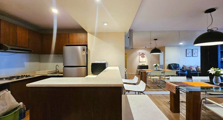 For rent 2 ベッドルーム condo in Watthana, Bangkok