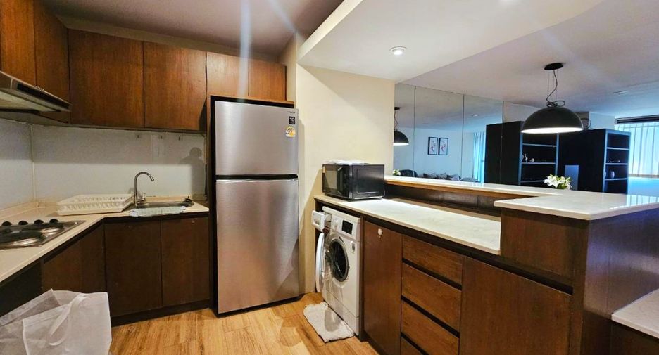 For rent 2 ベッドルーム condo in Watthana, Bangkok