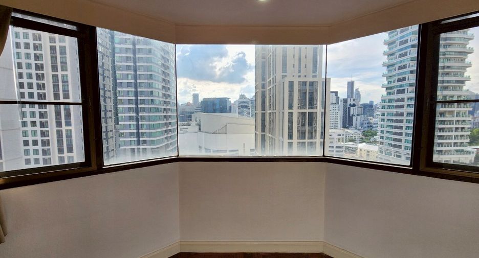 For rent and for sale 2 bedrooms condo in Khlong Toei, Bangkok