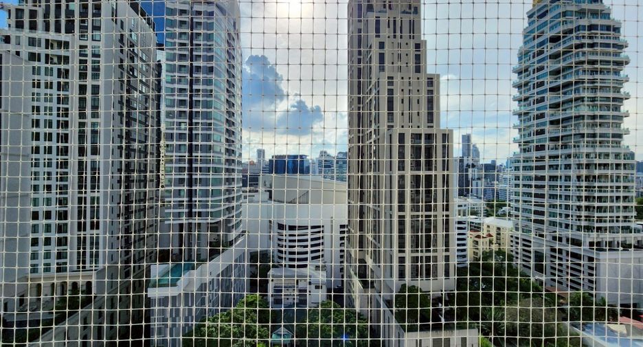 For rent and for sale 2 bedrooms condo in Khlong Toei, Bangkok