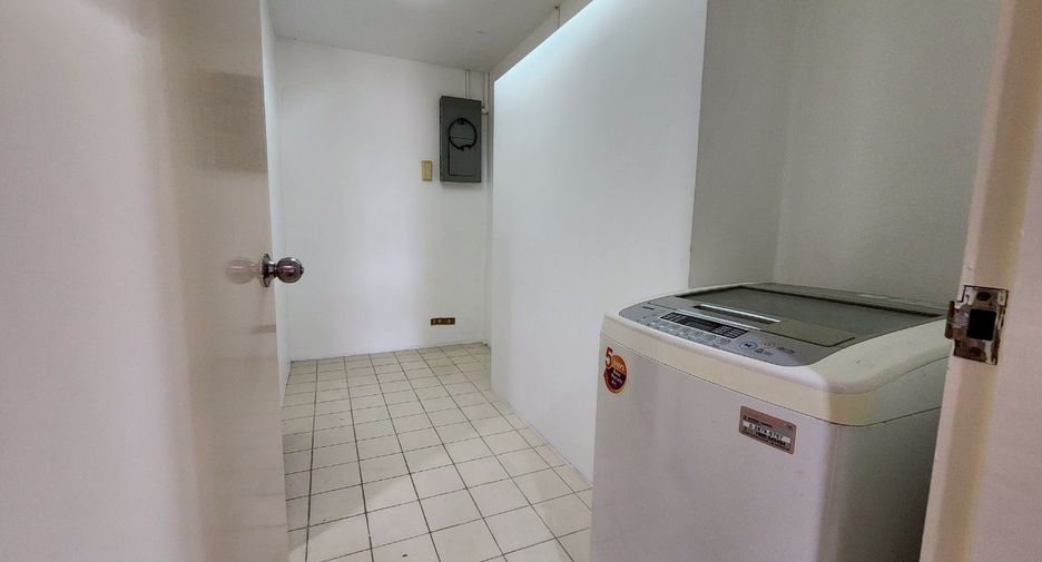 For rent and for sale 2 bedrooms condo in Khlong Toei, Bangkok