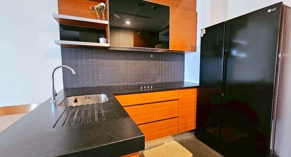 For rent and for sale 2 bedrooms condo in Khlong Toei, Bangkok