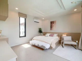 Villa en venta de 4 habitaciones en Bang Lamung, Chonburi