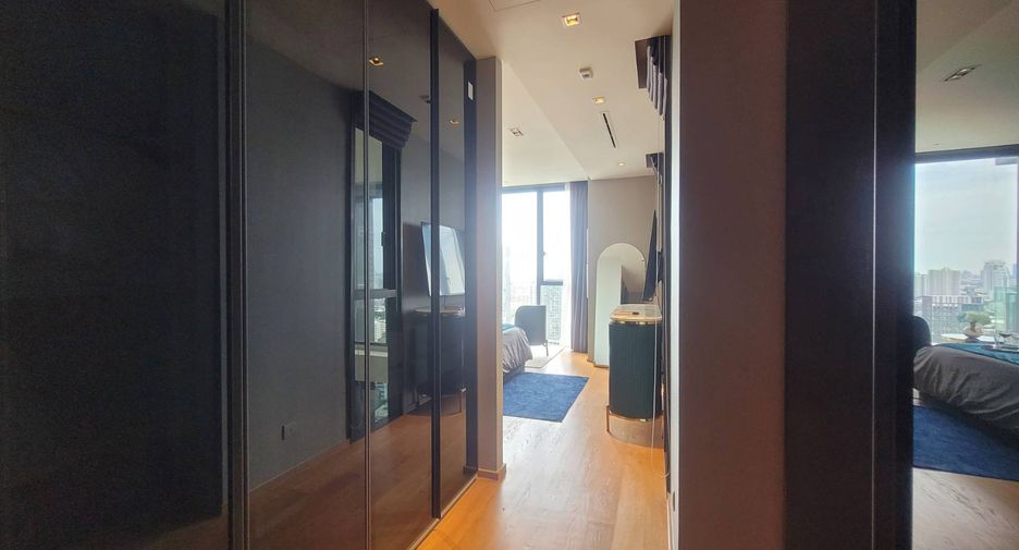 For rent and for sale 2 bedrooms condo in Khlong Toei, Bangkok