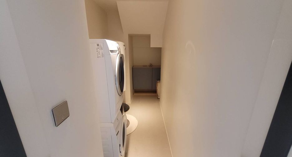 For rent and for sale 2 bedrooms condo in Khlong Toei, Bangkok