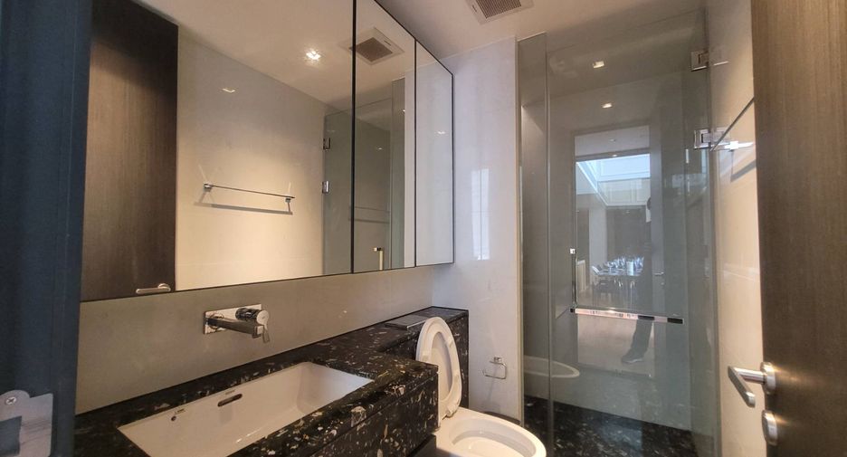 For rent and for sale 2 bedrooms condo in Khlong Toei, Bangkok