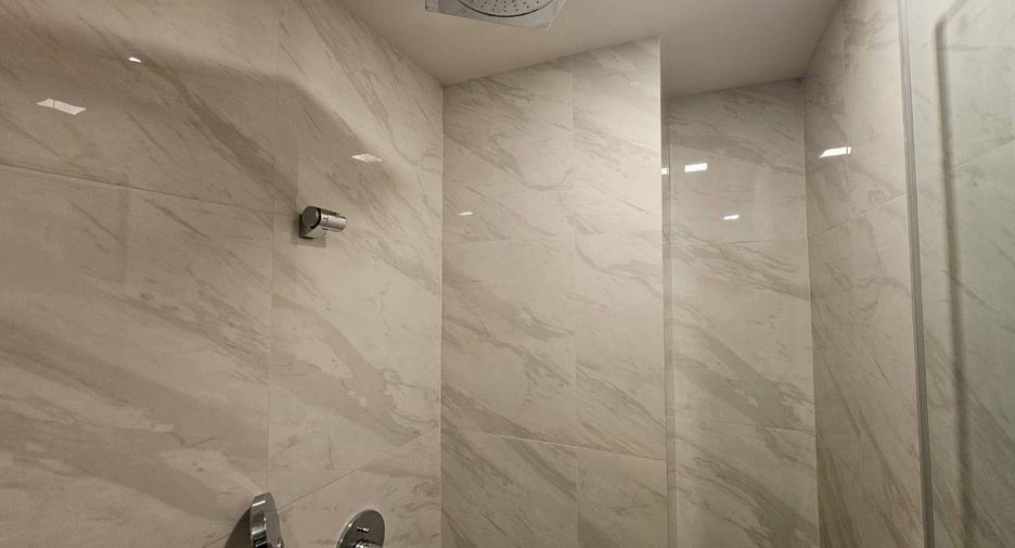For rent and for sale 2 bedrooms condo in Watthana, Bangkok