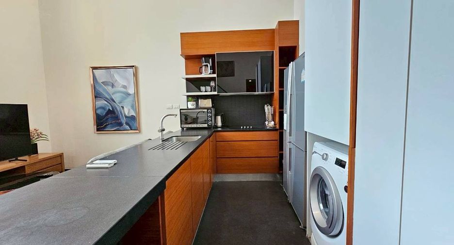 For rent 2 bedrooms condo in Khlong Toei, Bangkok