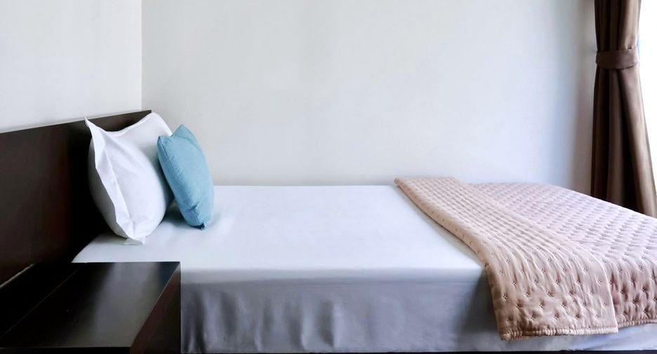 For rent 2 ベッドルーム condo in Watthana, Bangkok