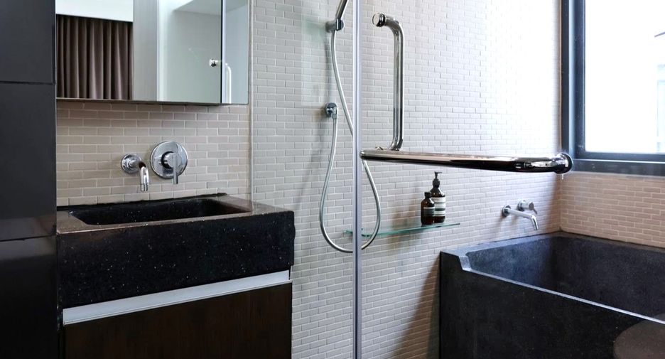 For rent 2 ベッドルーム condo in Watthana, Bangkok