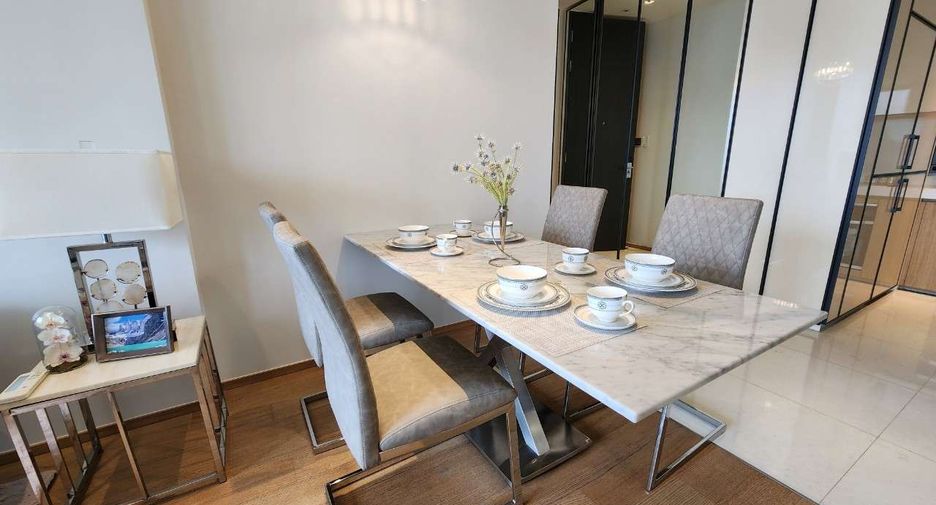 For rent 2 bedrooms condo in Khlong Toei, Bangkok