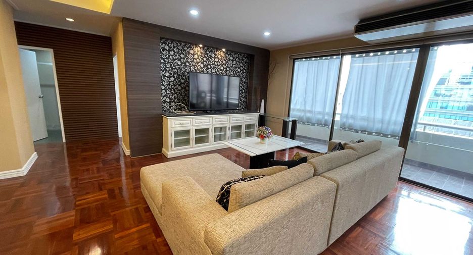 For rent 2 bedrooms condo in Khlong Toei, Bangkok