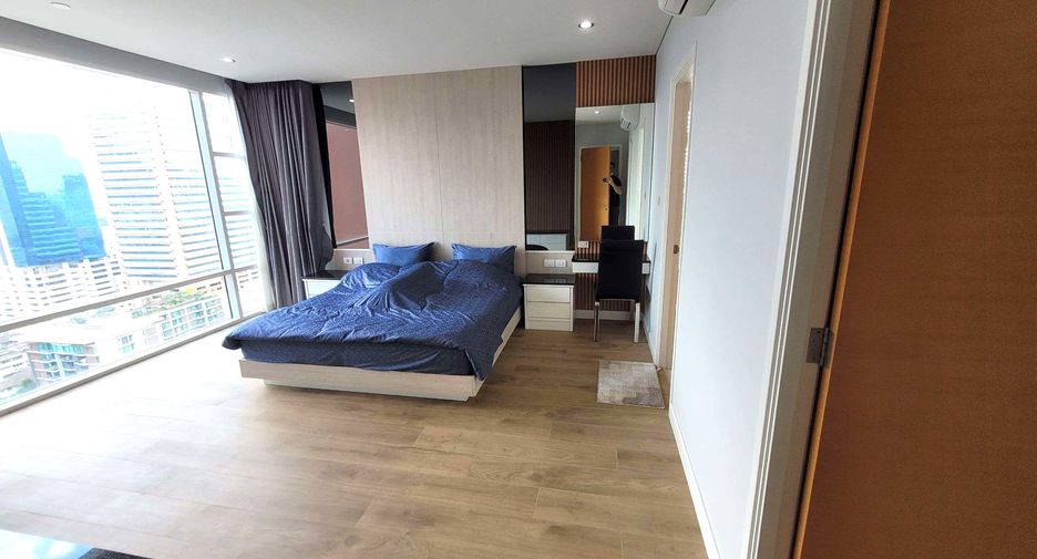 For rent 2 bedrooms condo in Khlong Toei, Bangkok