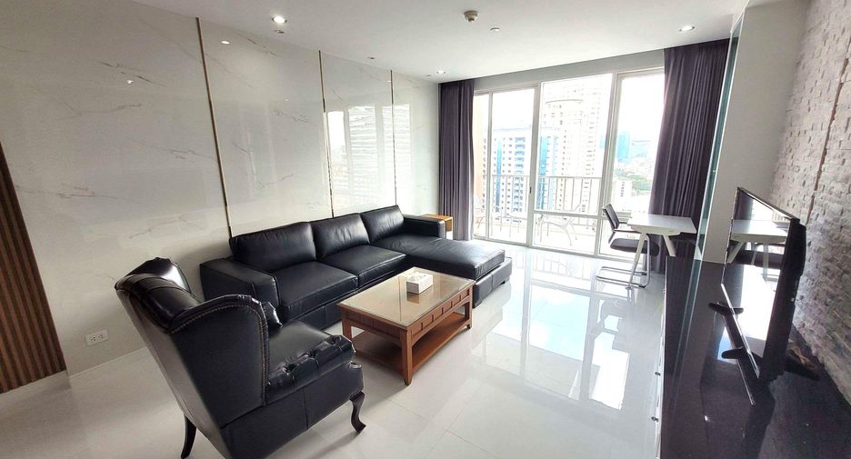 For rent 2 bedrooms condo in Khlong Toei, Bangkok