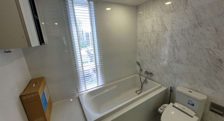 For rent and for sale 2 bedrooms condo in Watthana, Bangkok