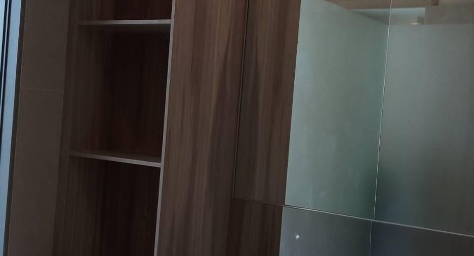 Аренда и продажа 1 кровать кондо в Щаттхана, Бангкок