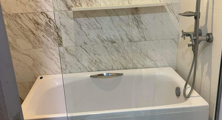 For rent 1 bed condo in Watthana, Bangkok
