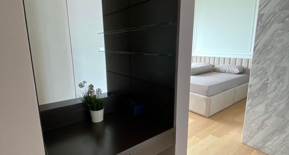 For rent 2 ベッドルーム condo in Sathon, Bangkok