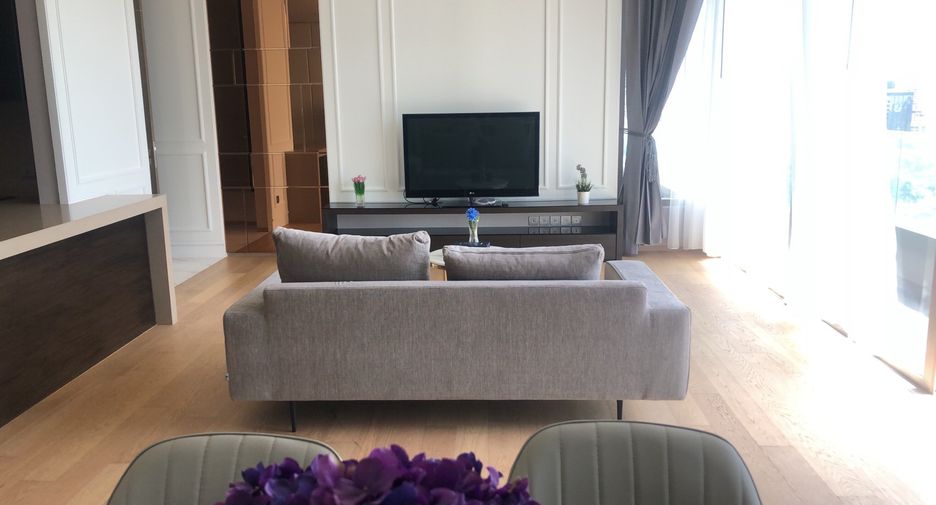 For rent 2 ベッドルーム condo in Sathon, Bangkok