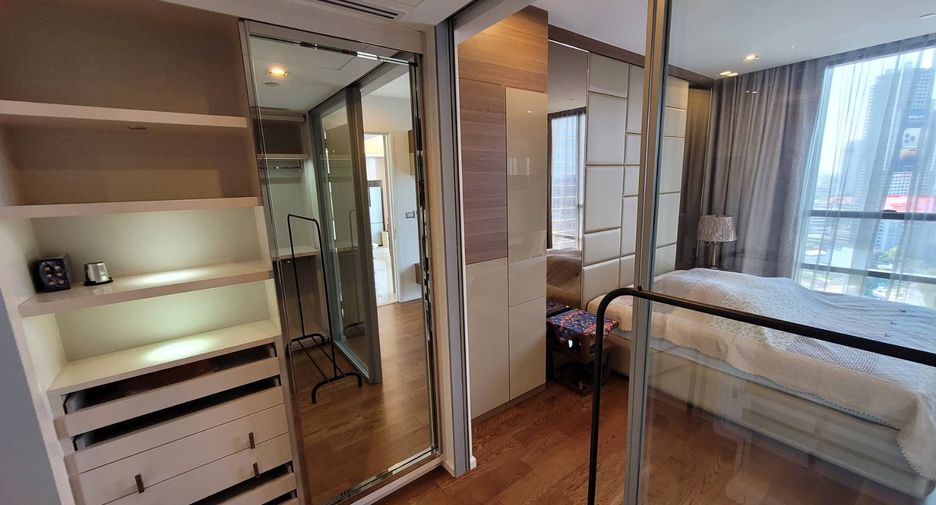 For rent 1 bed condo in Sathon, Bangkok