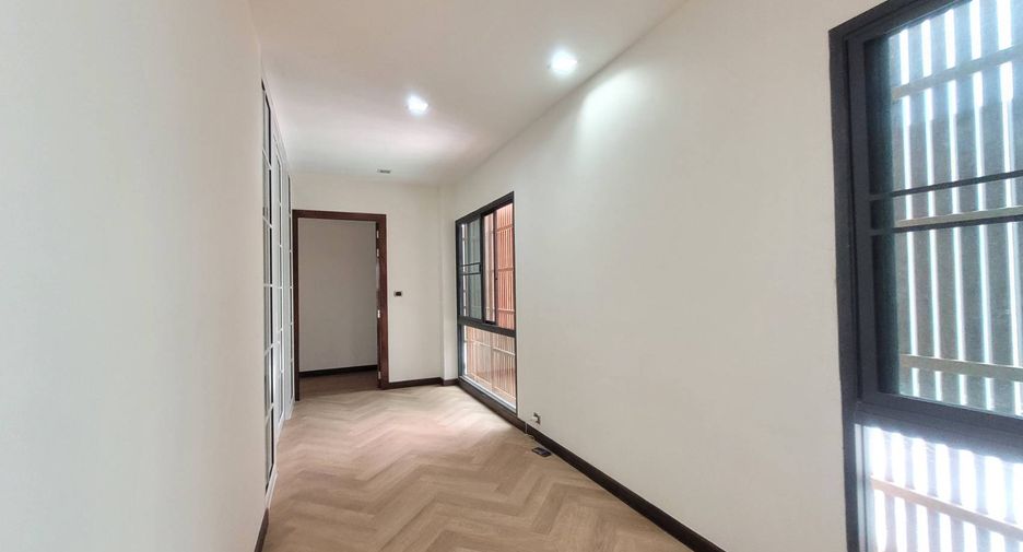 For rent 3 ベッドルーム house in Watthana, Bangkok