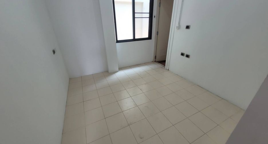 For rent 3 ベッドルーム house in Watthana, Bangkok