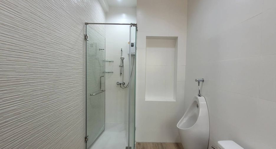 For rent 3 ベッドルーム house in Watthana, Bangkok