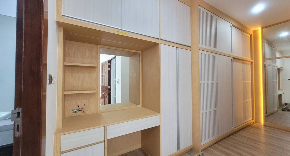 For rent 3 ベッドルーム house in Watthana, Bangkok