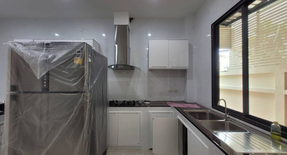 For rent 3 ベッドルーム house in Watthana, Bangkok