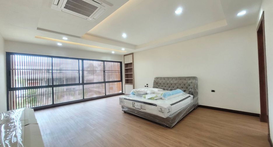 For rent 3 ベッドルーム house in Watthana, Bangkok