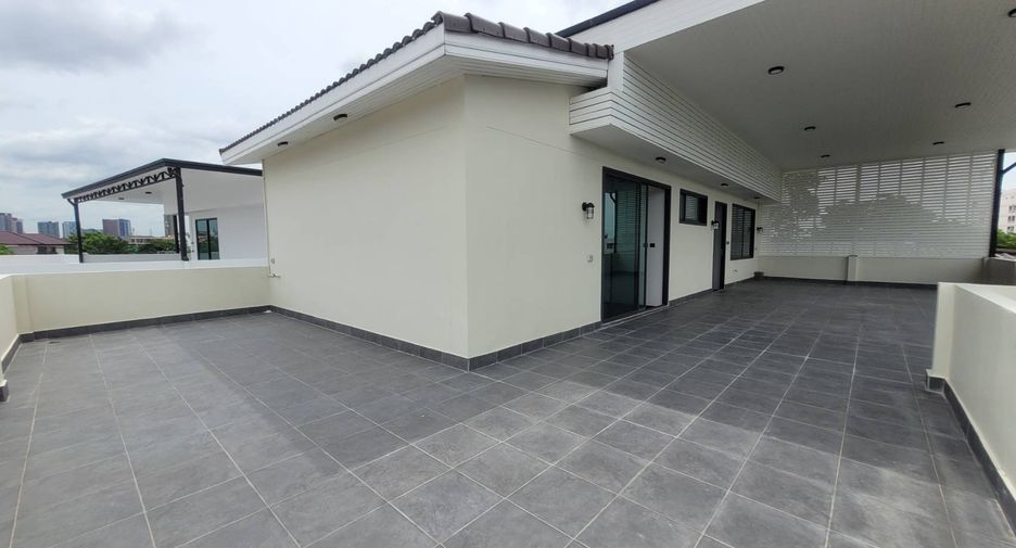 For rent 3 ベッドルーム house in Watthana, Bangkok
