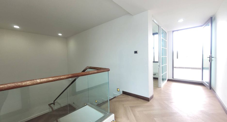 For rent 3 ベッドルーム house in Watthana, Bangkok