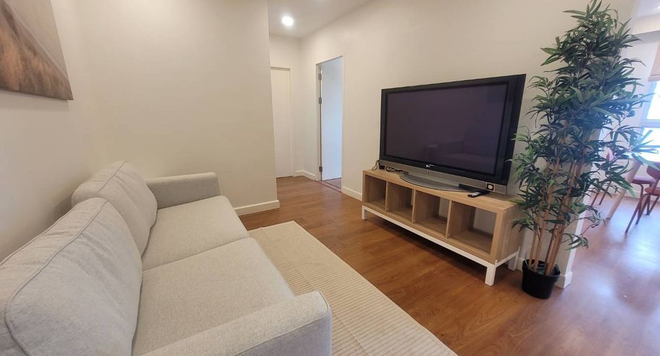 For rent 2 bedrooms condo in Khlong Toei, Bangkok