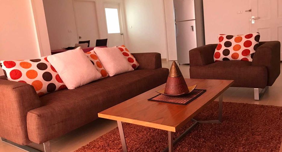 For rent 3 bedrooms condo in Khlong Toei, Bangkok