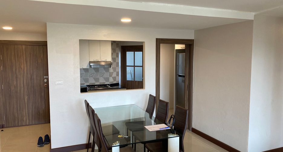 Wohnung zur Miete mit 3 Zimmer in Watthana, Bangkok