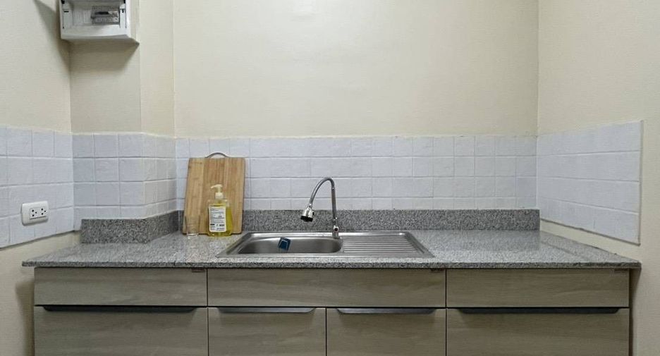 For sale 1 Beds condo in Bang Phlat, Bangkok