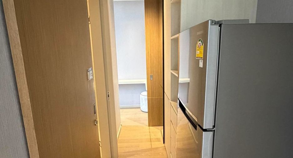 Wohnung zur Miete mit Studio in Bang Rak, Bangkok