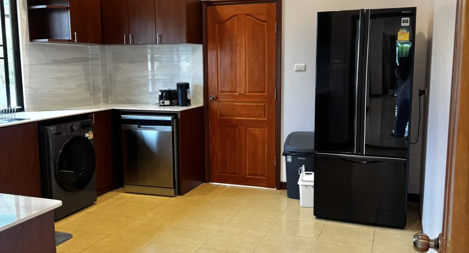 出租 3 卧室 独立屋 在 Bang Lamung, Chon Buri