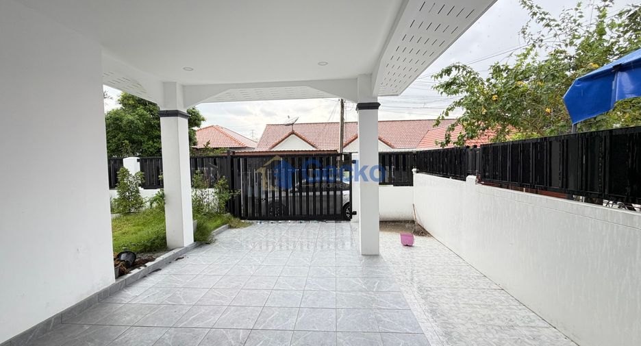 For rent and for sale 3 bedrooms house in Bang Lamung, Chonburi