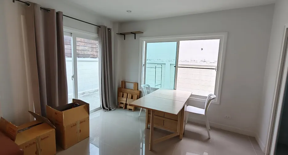 Casa en alquiler de 3 habitaciones en Mueang Phuket, Phuket