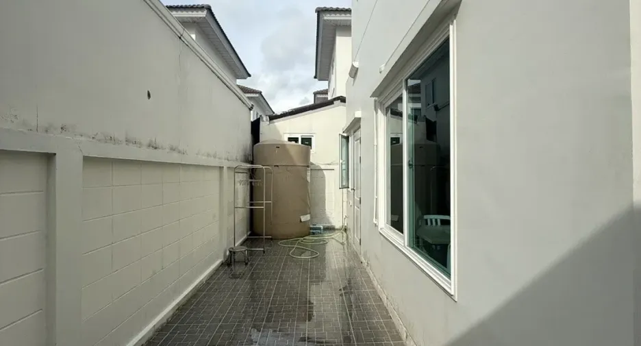 Casa en alquiler de 3 habitaciones en Mueang Phuket, Phuket