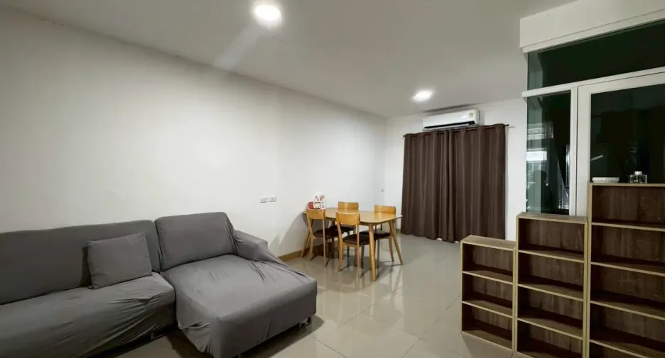 For sale 4 bedrooms townhouse in Bang Phli, Samut Prakan