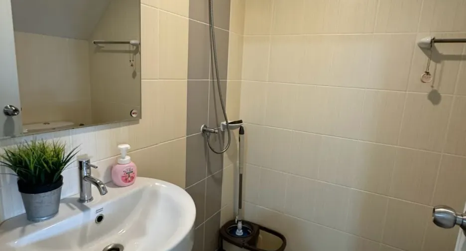 For sale 4 bedrooms townhouse in Bang Phli, Samut Prakan