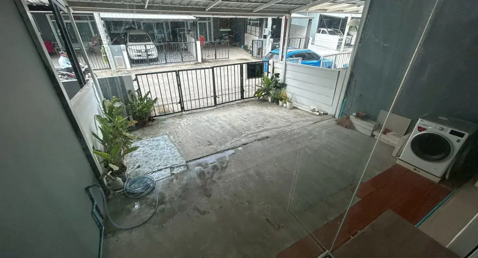 For sale 4 bedrooms townhouse in Bang Phli, Samut Prakan