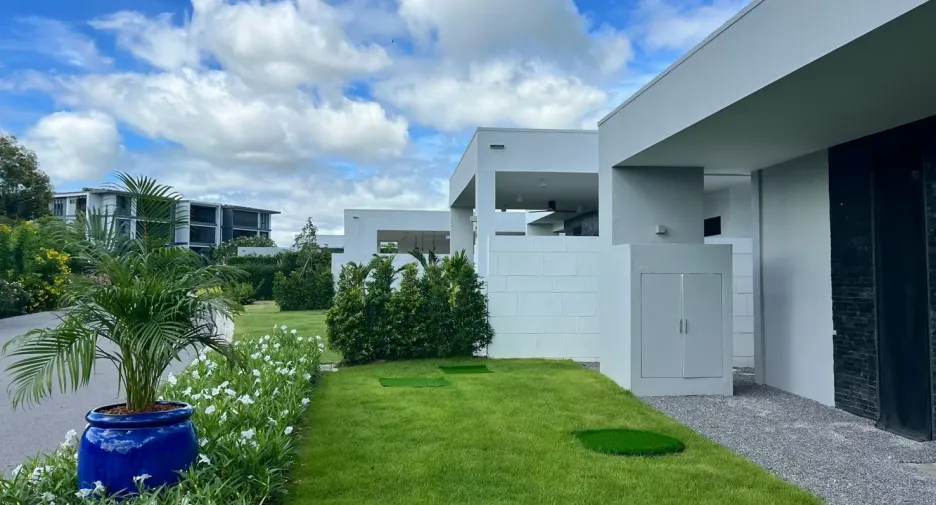 For sale 3 bedrooms villa in Hua Hin, Prachuap Khiri Khan