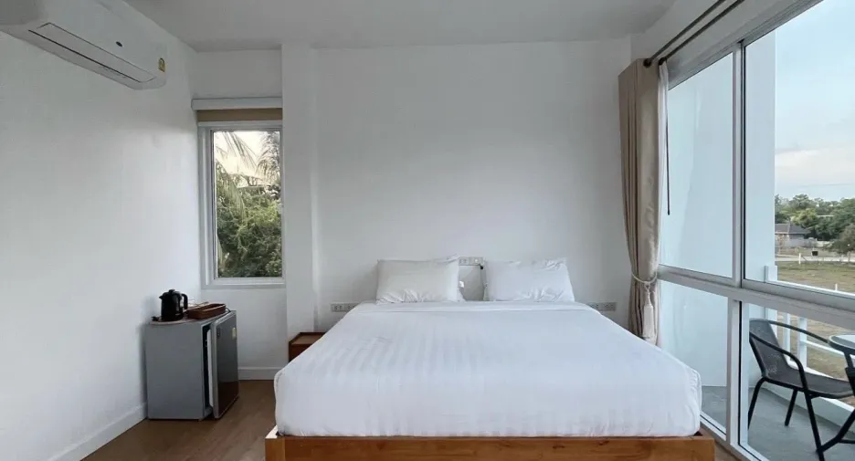 For sale 4 bedrooms house in Sam Roi Yot, Prachuap Khiri Khan