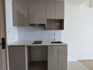 For sale 1 bed condo in Thon Buri, Bangkok