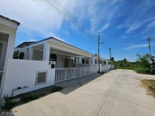 Haus zur Miete mit 3 Zimmer in Saraphi, Chiang Mai
