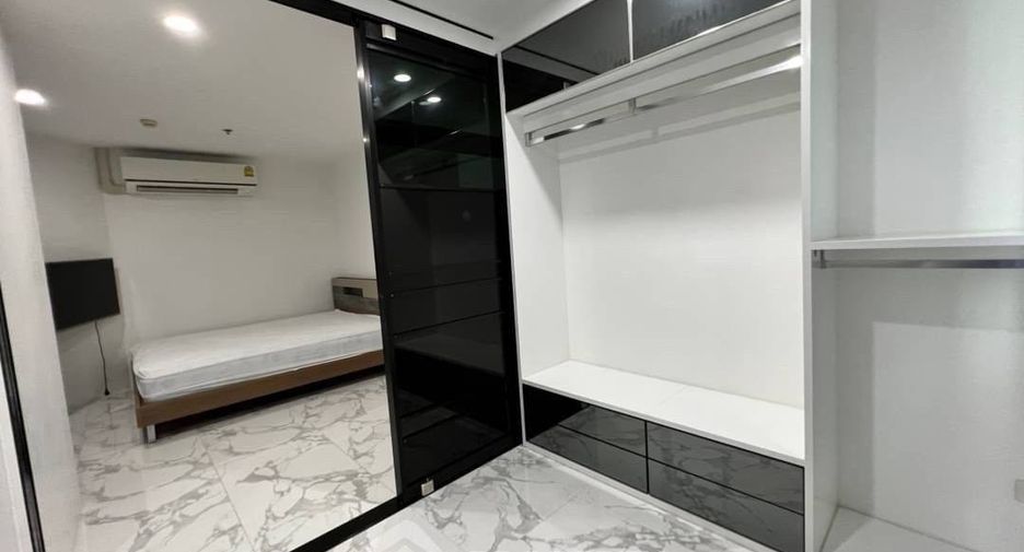 Condo en alquiler y en venta de 2 habitaciones en Huai Khwang, Bangkok